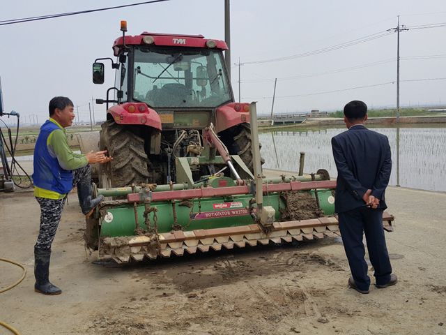 Agricultural machinery introduction photo