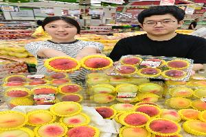 달콤한 맛에 풍부한 과즙…“제철 맞은 복숭아 추천합니다”